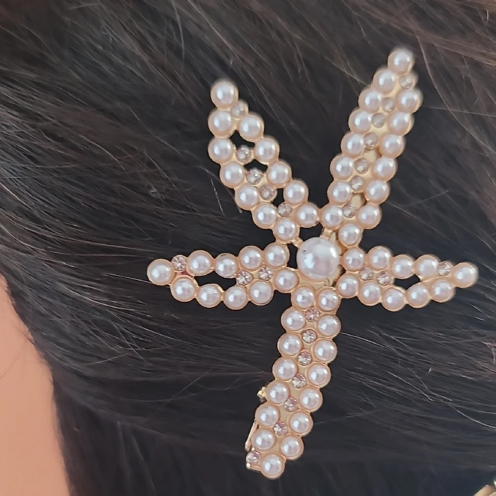 Chic Starfish Pearl Hair Clips set of 2